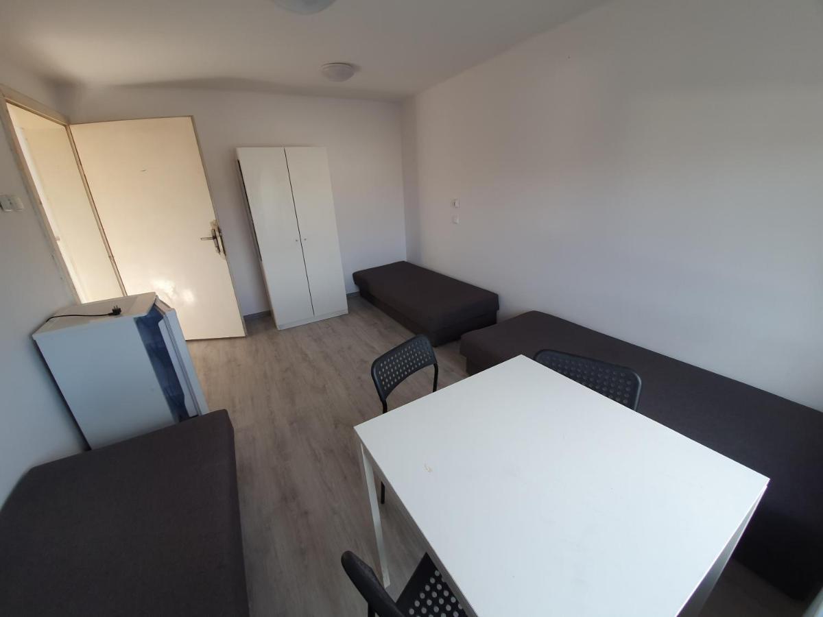 Riviera Rybnik Hostel Rybnik  Buitenkant foto