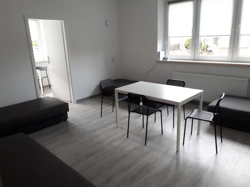 Riviera Rybnik Hostel Rybnik  Buitenkant foto